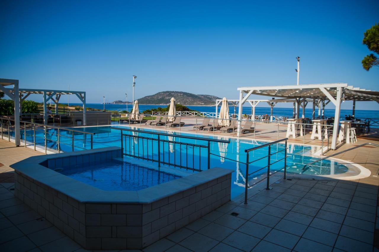 Mesogeios Hotel Маратополис Екстериор снимка