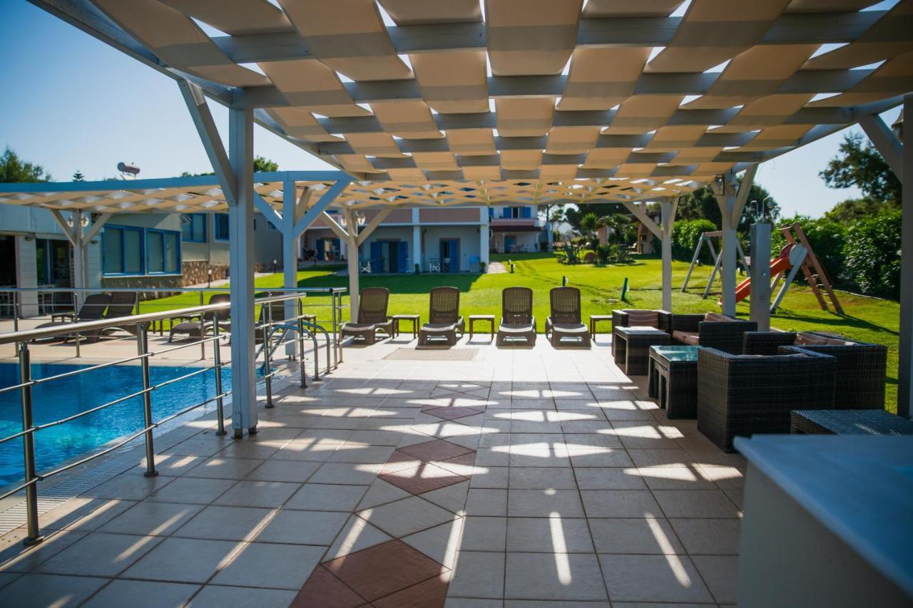 Mesogeios Hotel Маратополис Екстериор снимка