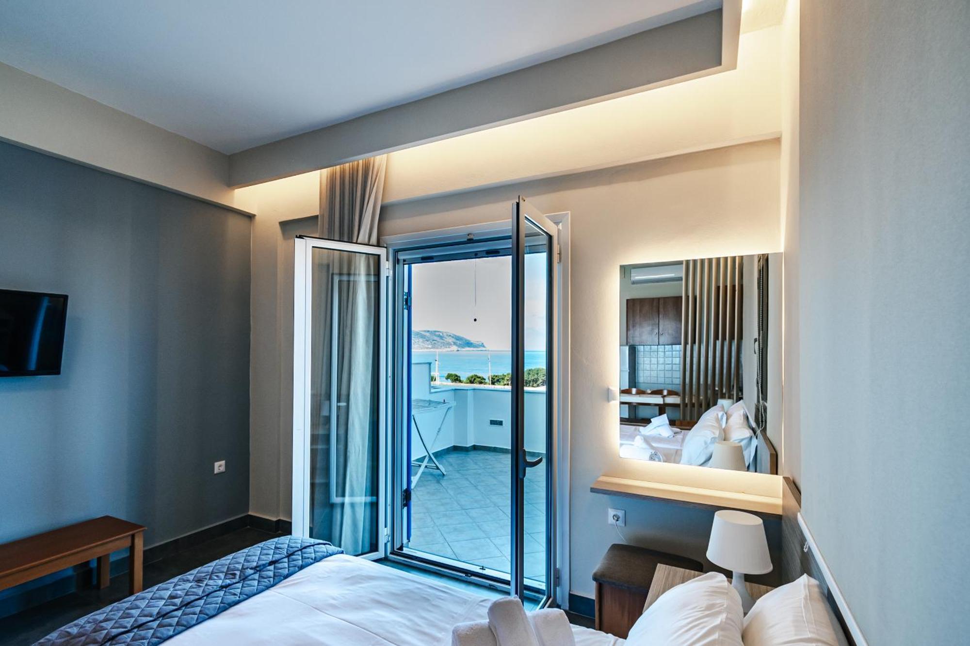 Mesogeios Hotel Маратополис Екстериор снимка