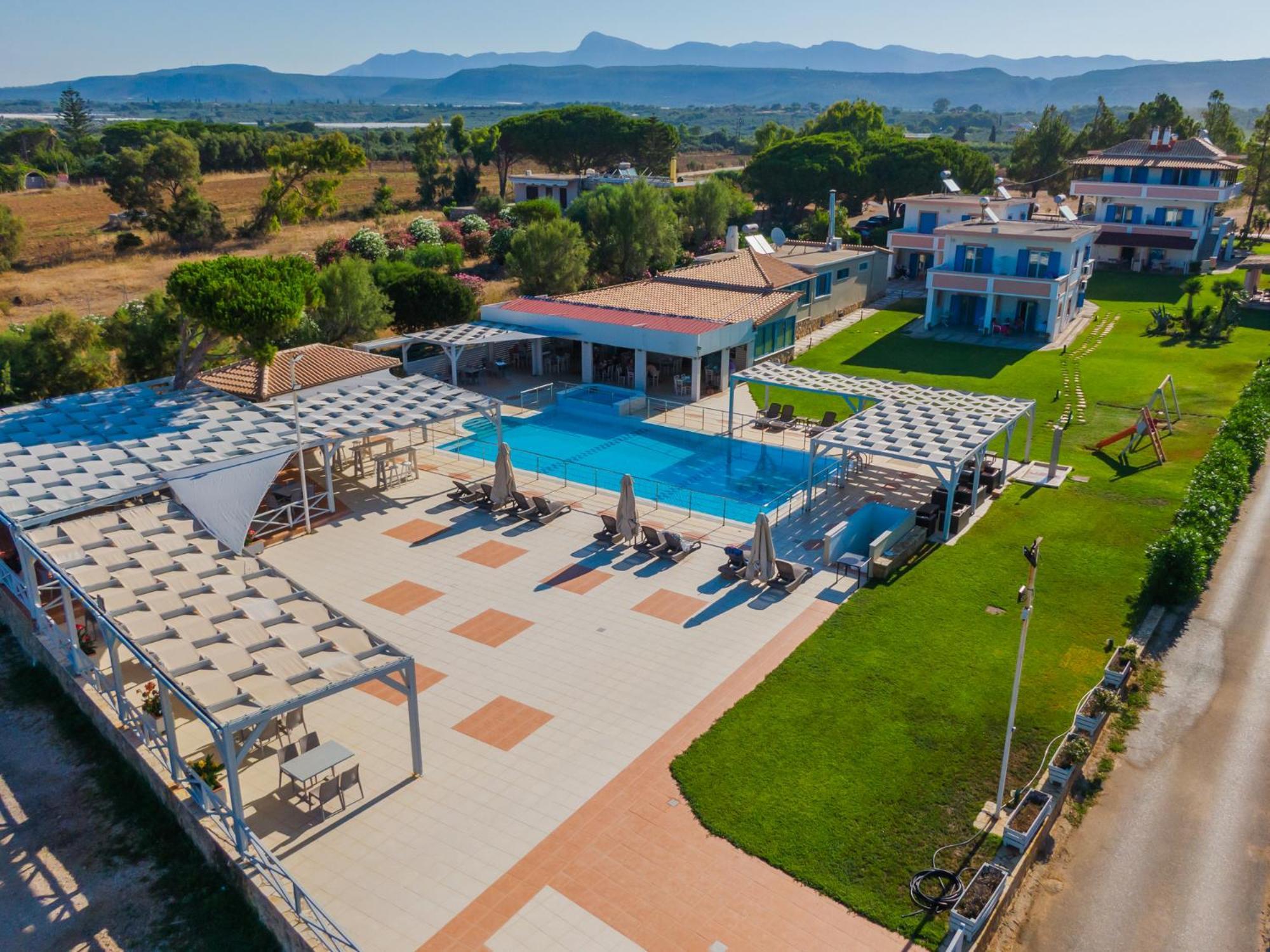 Mesogeios Hotel Маратополис Екстериор снимка