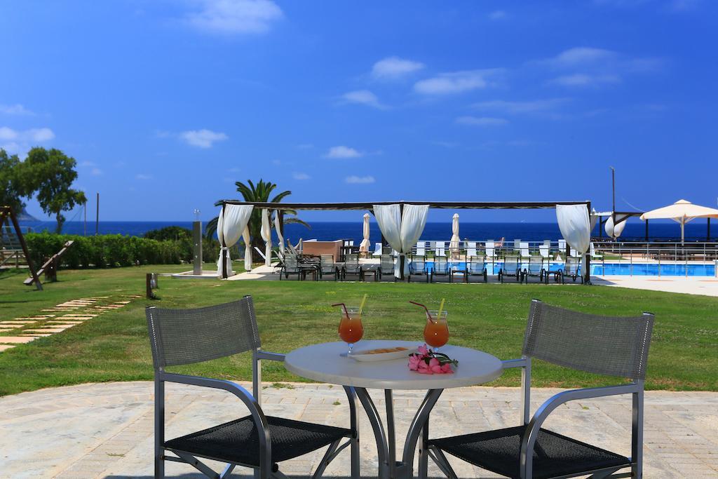 Mesogeios Hotel Маратополис Стая снимка